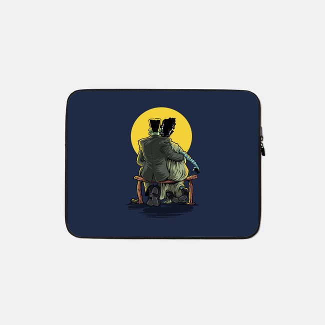 Monster And Bride Gazing At The Moon-None-Zippered-Laptop Sleeve-zascanauta